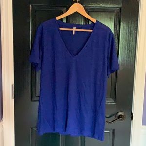 Banana Republic Royal Blue Signature Tee - BNWT!!